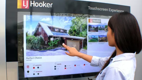 Kiwi agents making use of their real estate with interactive store fronts