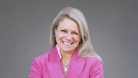 Ps tara ryan headshot