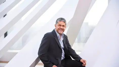 Google Cloud opens Singapore engineering centre for AI